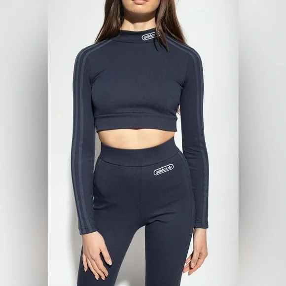 Adidas Women's Dark Blue Long Sleeve Crop Top 🆕 - Picture 2 of 7